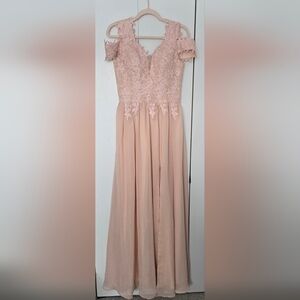 Lace floral peach cold shoulder formal maxi dress with high slit new with tags